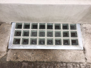 Glasrist / rist m. glassten
